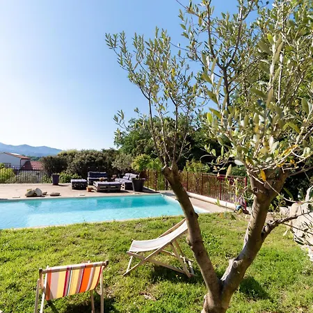 Villa Au Calme Avec Piscine *